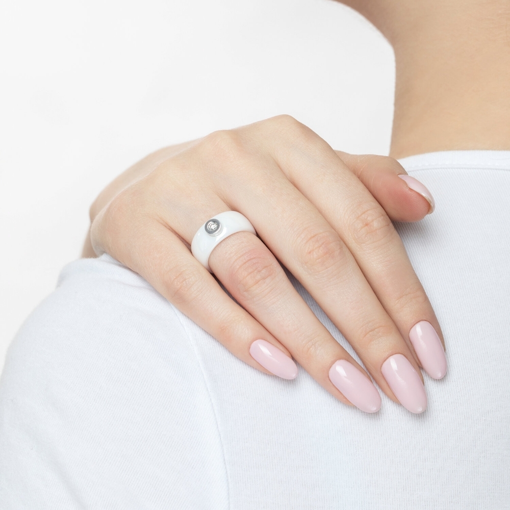 Prsteň z bieleho zlata s kameňmi Diamant, Keramika